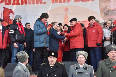 Возрождение армии – социализм!