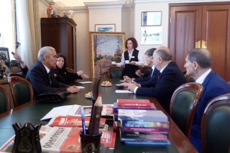Г.А. Зюганов встретился с новым послом Кубы в РФ Херардо Пеньяльвером Порталем