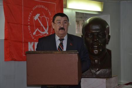 Астраханские коммунисты провели Пленум и памятные мероприятия