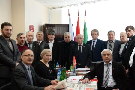 Казбек Тайсаев принял участие в совещании предвыборных штабов региональных комитетов КПРФ в Чечне и Дагестане