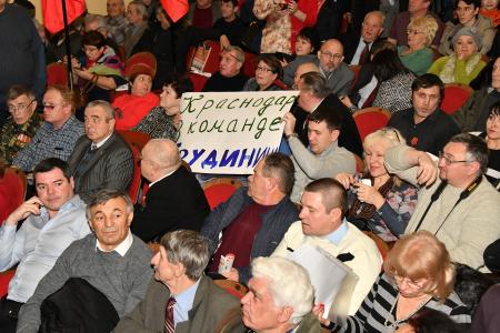 «Государственную поддержку производству!». П.Н. Грудинин выступил перед трудовым коллективом машиностроителей