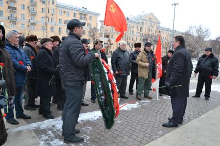 Астраханские коммунисты провели Пленум и памятные мероприятия