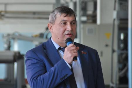Состоялась встреча Павла Грудинина с рабочими Павлово-Посадской платочной мануфактуры