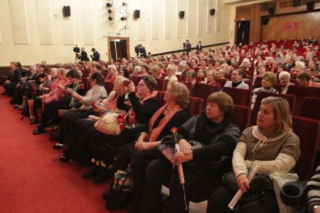 «Идем, идем, весёлые подруги!». В Москве состоялся вечер, посвященный Международному Женскому дню 8 марта