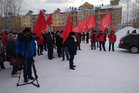 Ханты-Мансийский АО. В Советском прошёл митинг в поддержку Павла Грудинина