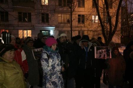 Московские коммунисты приняли участие в народном сходе против точечной застройки