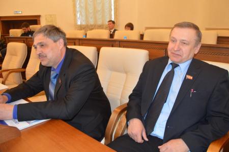 Алтайский край. Депутаты-коммунисты на сессии АКЗС поддержали законопроект о моратории на пенсионный возраст