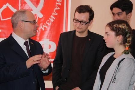 Сергей Гаврилов: «Комсомол и «дети войны» Белгорода объединяют усилия в борьбе с фальсификацией истории»