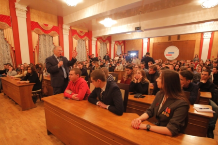 Олег Лебедев и тульский штаб Грудинина провели громкую пресс-конференцию