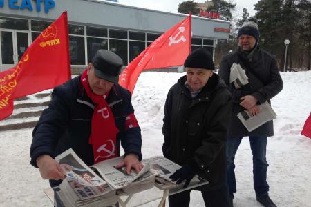 Коммунисты Ленинградской области принимают активное участие в агитационной кампании за Павла Грудинина