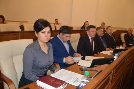 Алтайский край. Депутаты-коммунисты на сессии АКЗС поддержали законопроект о моратории на пенсионный возраст