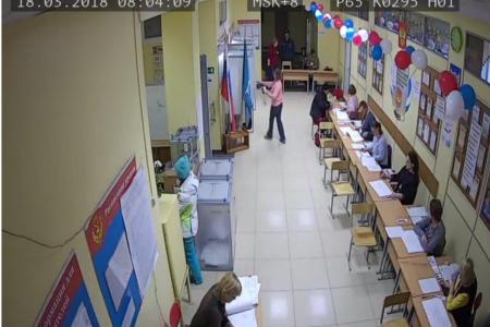 Картина нарушений. Южно-Сахалинск, УИК № 295: Запустили первого человека, а в урне уже бюллетени лежат