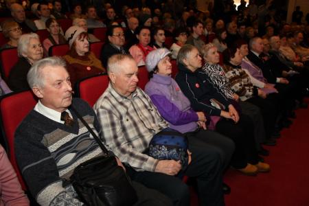 Пенсионер в великой стране должен жить богато и счастливо