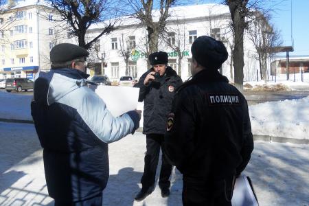 В Ивановской области при участии КПРФ состоялись несколько одиночных протестных пикетов