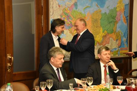 «За нами поле Куликово!». П.Н. Грудинин получил поддержку от деятелей творческой интеллигенции