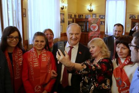«Идем, идем, весёлые подруги!». В Москве состоялся вечер, посвященный Международному Женскому дню 8 марта