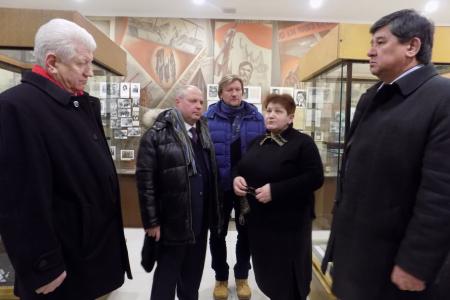 Воронежская область. Благодаря депутату Госдумы Сергею Гаврилову и историку Николаю Сапелкину проект «Подвиг народа» подхватил Нижнедевицкий район