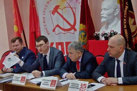 Казань. Предвыборный штаб Павла Грудинина в Татарстане  подвёл предварительные итоги агитационной кампании  по выборам Президента РФ