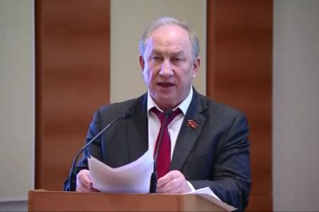 Валерий Рашкин: Целые микрорайоны стоят незаселенными, но очередникам квартиры не выделяются