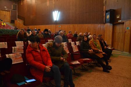 Астраханская область. Доверенное лицо П.Н. Грудинина Максим Шевченко встретился с жителями поселка Красные Баррикады