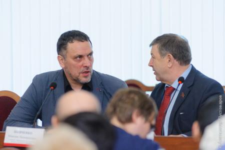 В Красноярском крайкоме КПРФ прошла встреча избирателей с доверенным лицом Павла Грудинина Максимом Шевченко 