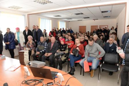 В Новосибирском областном комитете КПРФ прошло собрание волонтеров штаба Павла Грудинина