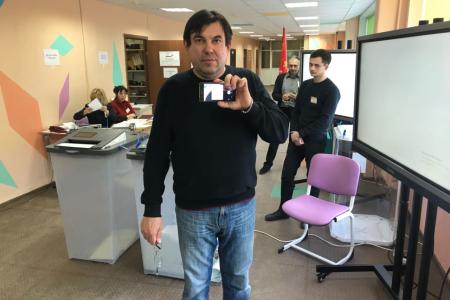 В Тульской области наблюдатели от КПРФ ведут видеосъёмку на избирательных участках