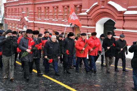 Г.А. Зюганов: Учиться у Сталина!