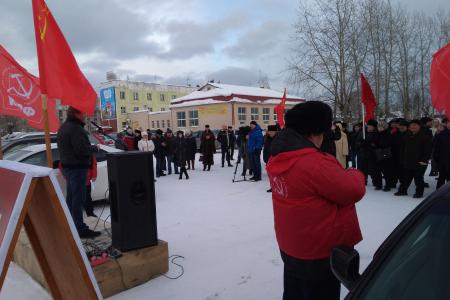 Ханты-Мансийский АО. В Советском прошёл митинг в поддержку Павла Грудинина