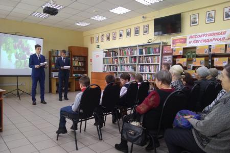 «Вместе с пионерами дружно подпевай!». Пионеры Хакассии организовали концерт для своих бабушек и мам
