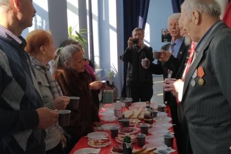 На Камчатке коммунисты организовали праздничное мероприятие для женщин