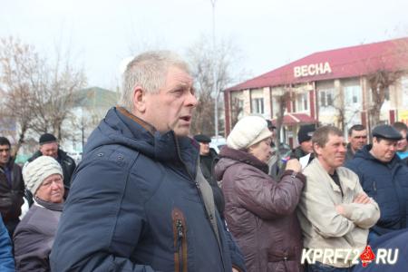 Тюменская область. Фермеры Абатского и Викуловского районов вышли на митинг в знак протеста против снижения закупочных цен на молоко от личных подсобных хозяйств