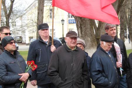 Калуга. Ленин жил, Ленин жив, Ленин будет жить!