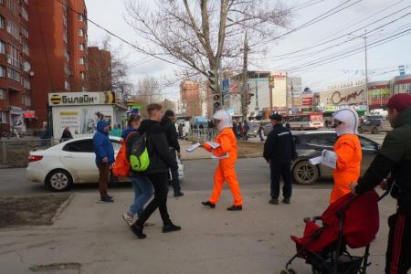 Премские коммунисты провели торжественный пикет в честь Дня космонавтики