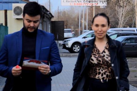 Кызылские коммунисты поздравили заслуженного юбиляра Тувы Долчун Лопсан-Шыыраповну с 85-летием