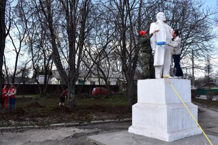 В преддверии Дня рождения В.И. Ленина тульские коммунисты провели серию субботников