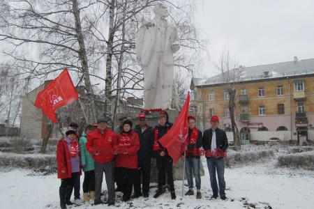 Ивановские коммунисты отметили очередную годовщину со дня рождения В.И. Ленина автопробегом и митингом 