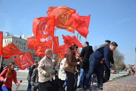 Астраханские коммунисты провели митинг в честь 148-й годовщины со дня рождения В.И. Ленина