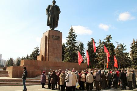 Челябинск: «В.И. Ленин зовёт к борьбе!»