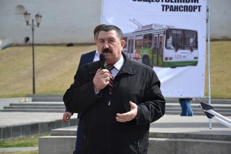 В Астрахани коммунисты провели митинг за сохранение троллейбусного транспорта