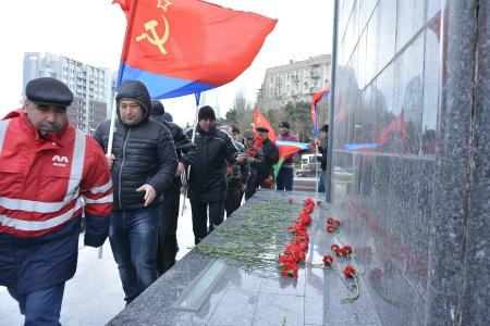 Азербайджанские коммунисты почтили память революционера Наримана Нариманова