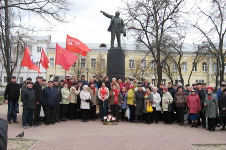 Калуга. Ленин жил, Ленин жив, Ленин будет жить!