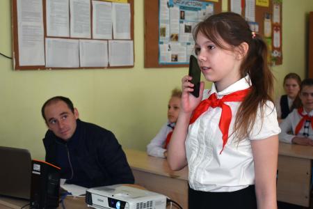 Тульские пионеры пообщались с космонавтом Еленой Серовой по телемосту