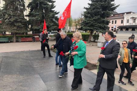 Коммунисты Северо-Осетинского рескома КПРФ почтили память Владимира Ленина