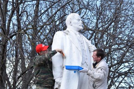 В преддверии Дня рождения В.И. Ленина тульские коммунисты провели серию субботников