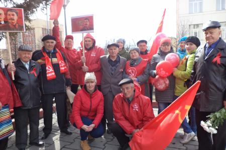 Коммунисты Кузбасса в день рожденья В.И. Ленина провели митинги и пикеты