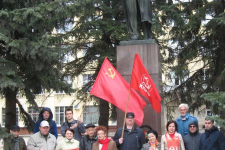 Калуга. Ленин жил, Ленин жив, Ленин будет жить!