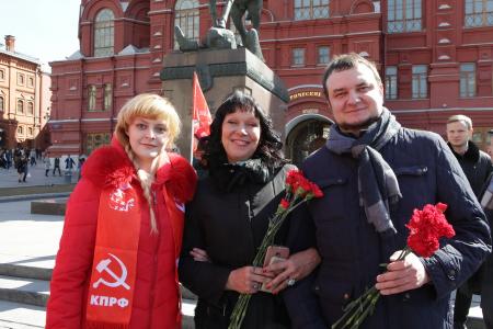В День космонавтики коммунисты возложили цветы к могилам С.П. Королева и Ю.А. Гагарина у Кремлевской стены