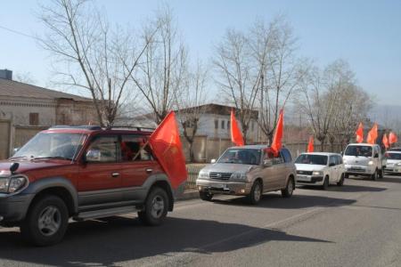 Забайкальские коммунисты провели автопробег в честь Дня рождения В.И. Ленина