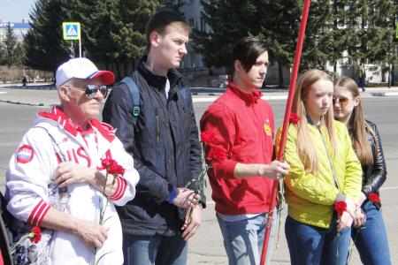 Благовещенские коммунисты отметили День рождения В.И. Ленина автопробегом